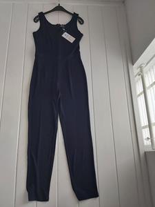 38 ANNA FIELD jumpsuit -NW