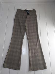 40 IBANA flared ruit -NM