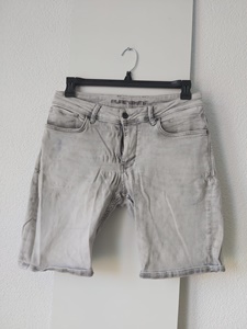 M PURE WHITE gratis -HS