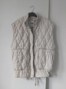 38 ZARA bodywarmer -MJ