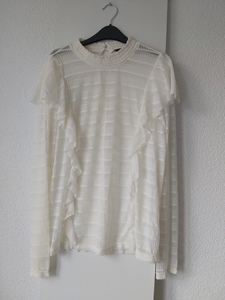 40 VERO MODA ruffle creme -VOL
