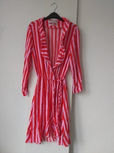 38/40 WANDERLUST red/roze -VOL