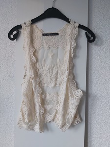 38 ZARA giletje -HAN