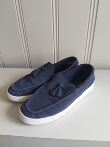 42 TOMS blue -MJ