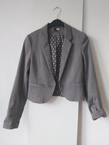 38 H&M cropped blazer -HN