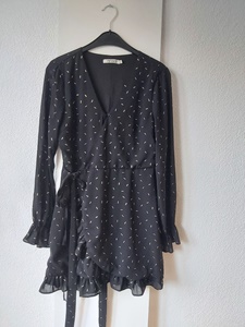 40 IVIVI black dress -BH