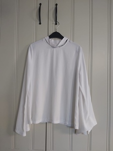 38 MOVES witte top -KS