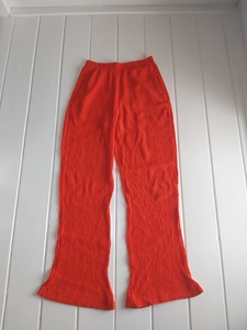 36 BERSHKA oranje flared -ANI