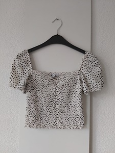 38 STRADIVARIUS off shoulder -HN