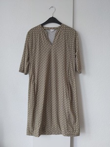 40 JANE LUSHKA travel dress -PU