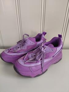 40 STEVE MADDEN lila - JB
