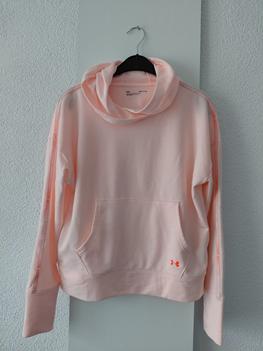 36 UNDER ARMOUR hoody -TS