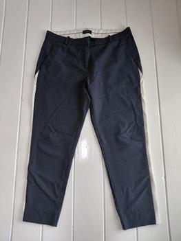 40 FIVE UNITS crop -KS