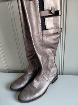 41 KOP EN STAART hoge laars -BH