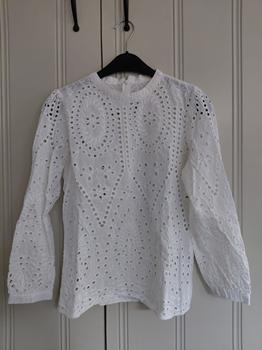 38 ONLY broderie top -KS