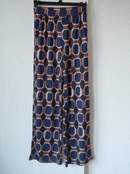 36/38 TYPICAL JILL travel -ZE