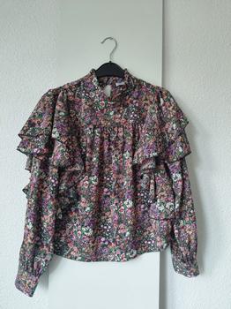 36 LOAVIES top ruffle -ZE