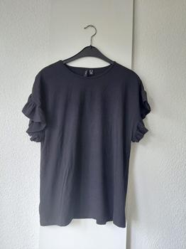 38 VERO MODA zwart ruffle -NM