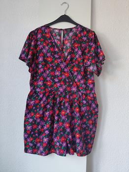 40/42 BOOHOO playsuit -KS