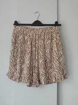 40 LADIES FASHION short 