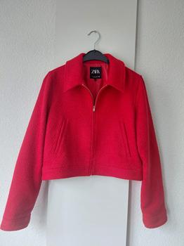 36 ZARA rode jas - HB